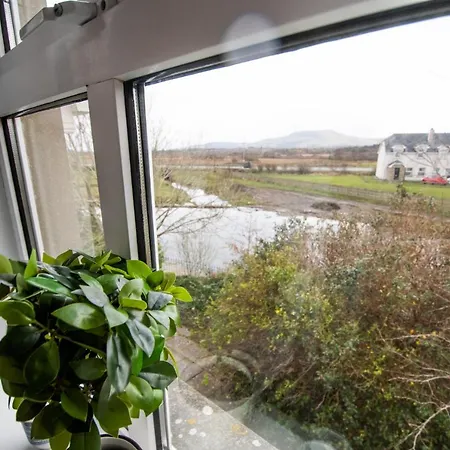 Beautiful Coastal House At The Drowes Rivermouth Holiday home