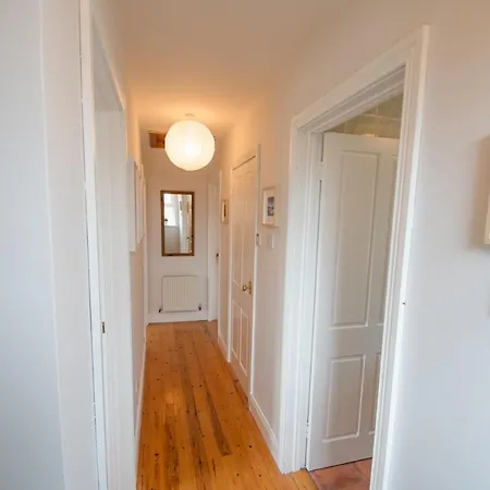 Beautiful Coastal House At The Drowes Rivermouth *