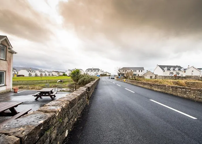 Beautiful Coastal House At The Drowes Rivermouth Hébergement de vacances