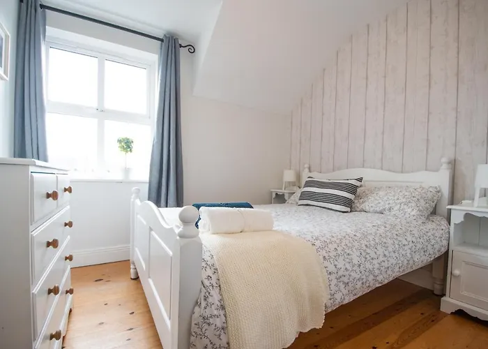 Beautiful Coastal House At The Drowes Rivermouth